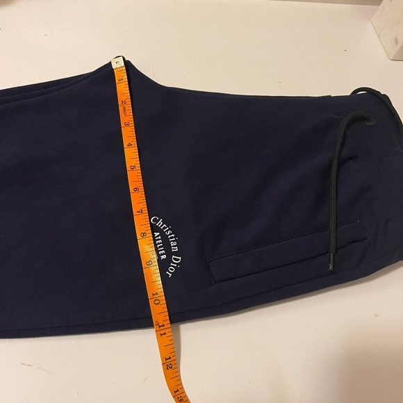 Navy blue sweatpants Medium fits perfectly front with signature logo and label - Picture 15 of 16
